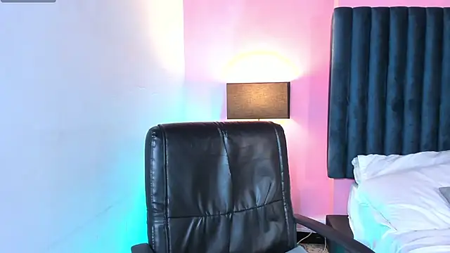 Lily Miiller online show from February 2025 11:12:01 PM