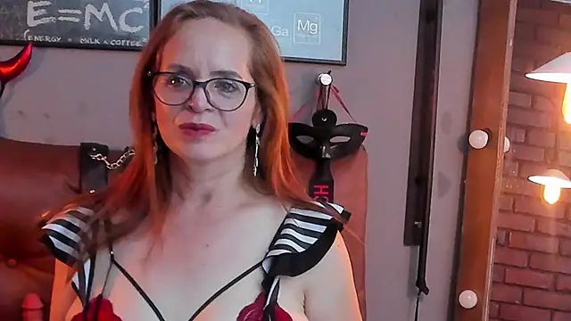 Snapshot of Samantha_mature56 chatting on February 2025 01:42:01 PM Samantha mature56 online show from February 2025 01:42:01 PM