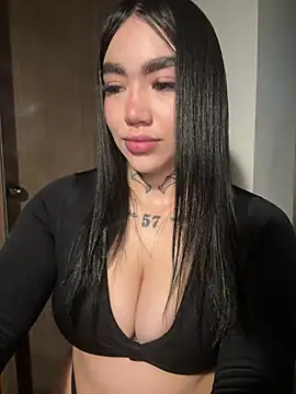 Nickiiiii online show from February 2026 07:10:02 AM