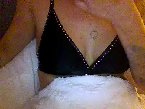 Fiesty findom40 online show from December 2024 02:03:02 AM