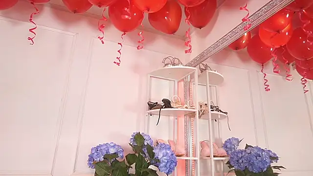 elasummer online show from February 2026 12:57:01 PM