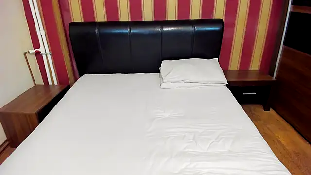 AshPage online show from December 2024 10:21:01 PM