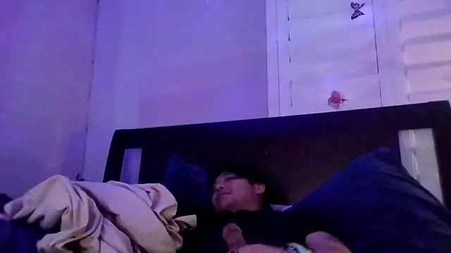 Snapshot of cloudyspun chatting on March 2026 08:32:02 AM cloudyspun online show from March 2026 08:32:02 AM