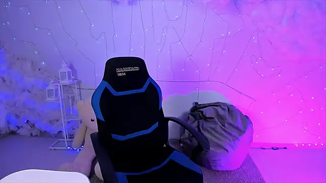 Sharon Evansi online show from December 2024 11:44:01 AM