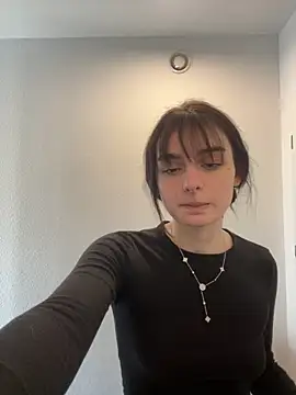 AdelinaAlia online show from April 2026 10:18:01 AM