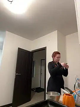 CookyDaisy online show from December 2024 06:33:01 AM