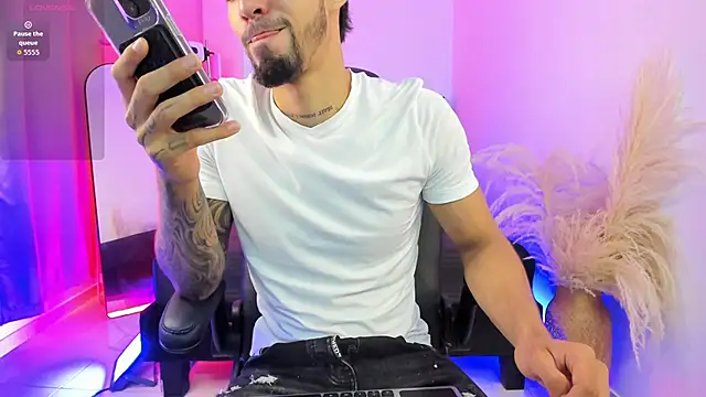 Duriel  online show from November 2025 06:09:02 PM