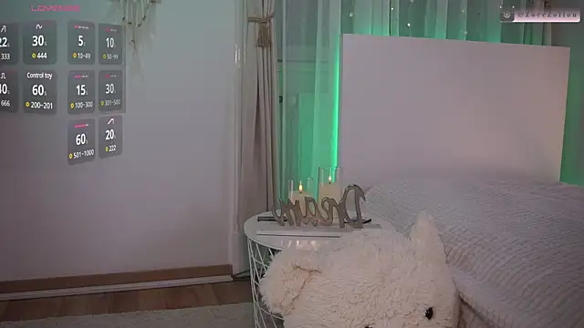 ZoeeZolton online show from December 2024 02:27:01 PM