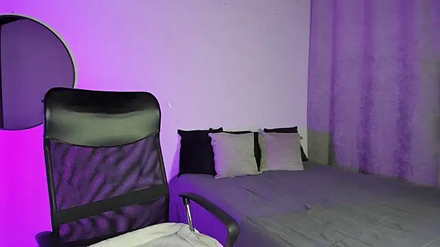 SaraMilf 69 online show from February 2025 04:48:01 PM