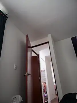 VIOLETA-25  online show from April 2026 03:04:02 PM