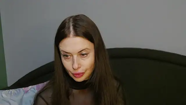 Snapshot of Mia_Lovi chatting on February 2025 04:53:01 PM Mia Lovi online show from February 2025 04:53:01 PM