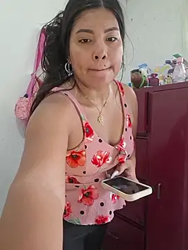 Snapshot of steisy325 chatting on May 2026 02:45:01 PM steisy325 online show from May 2026 02:45:01 PM