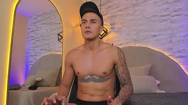 Aron Bolt online show from February 2026 01:10:01 PM