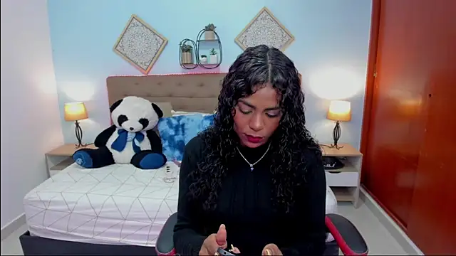 Edelaine rogers online show from November 2025 05:08:02 AM