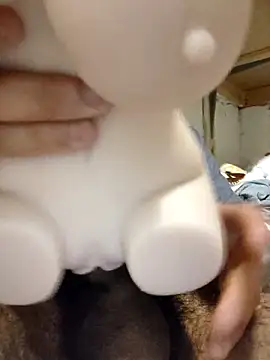 Axeltu77 online show from April 2026 12:43:02 AM