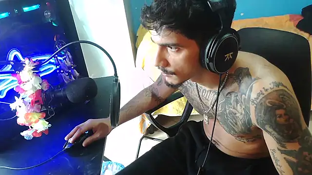 Badboyi1997 online show from October 2025 02:16:01 PM