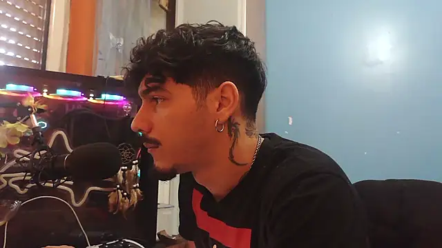 Badboyi1997 online show from February 2026 09:23:01 AM