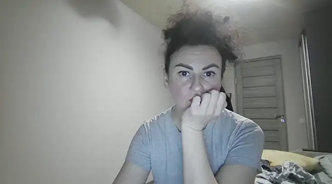 Snapshot of MiraLove362 chatting on February 2025 05:51:02 PM MiraLove362 online show from February 2025 05:51:02 PM