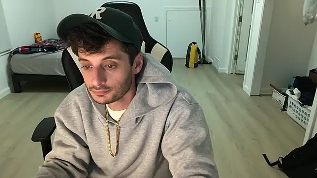 Snapshot of Dylansd chatting on November 2025 12:09:01 AM Dylansd online show from November 2025 12:09:01 AM