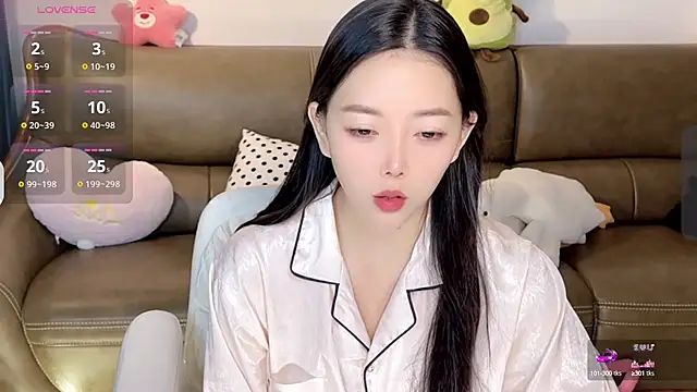 Yilin1999 online show from January 2025 09:51:02 PM