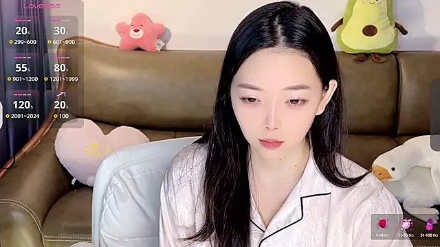 Yilin1999 online show from January 2025 12:31:02 AM