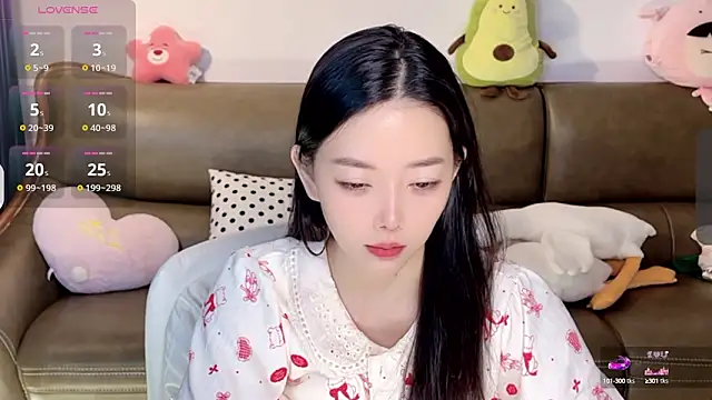 Yilin1999 online show from January 2025 10:57:01 PM