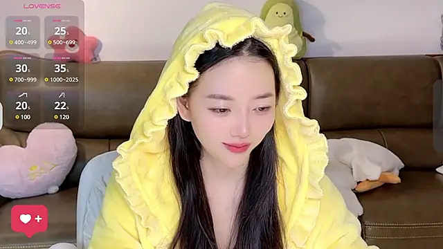 Yilin1999 online show from February 2025 03:19:01 PM