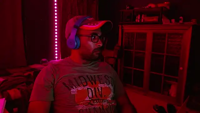        the online show from December 2025 02:29:01 AM