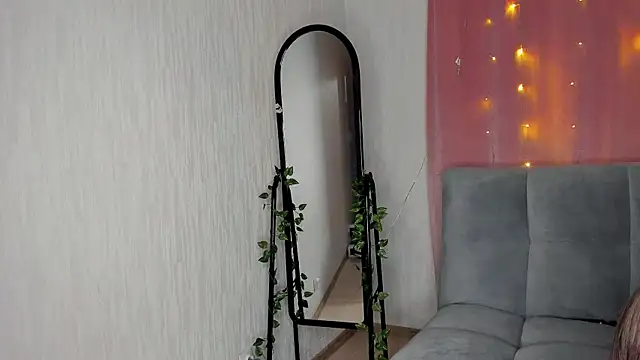 LinaCristonsen online show from January 2025 06:23:01 PM