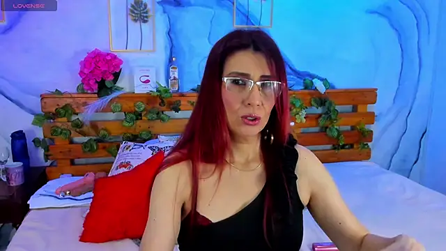 Snapshot of Perla_Franco chatting on February 2025 05:21:01 AM Perla Franco online show from February 2025 05:21:01 AM