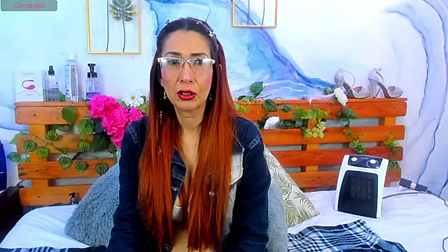Snapshot of Perla_Franco chatting on March 2025 05:11:02 AM Perla Franco online show from March 2025 05:11:02 AM