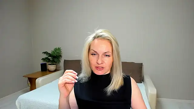 Alicee Gracee online show from January 2025 05:46:01 PM