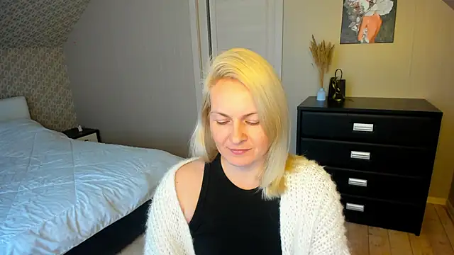 Alicee Gracee online show from November 2025 09:22:01 AM