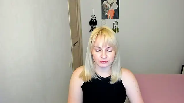 Alicee Gracee online show from February 2026 07:07:01 PM