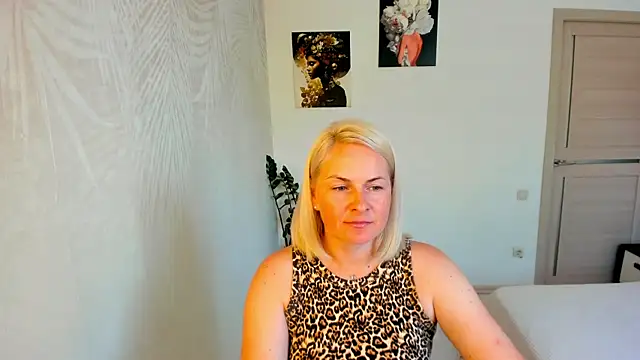 Alicee Gracee online show from July 2026 09:17:01 AM