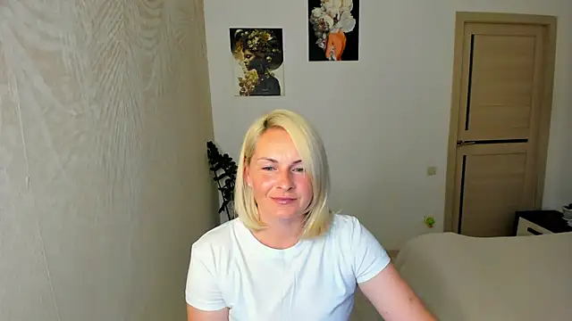 Alicee Gracee online show from July 2026 07:45:01 PM
