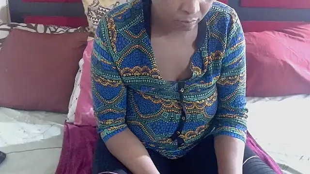 Snapshot of MaximTease24 chatting on November 2025 05:48:01 PM MaximTease24 online show from November 2025 05:48:01 PM