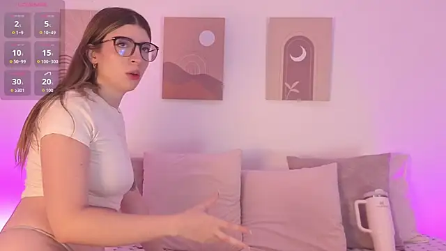 Mia Heartt online show from February 2026 03:20:01 PM