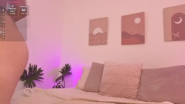 Mia Heartt online show from March 2026 07:08:01 PM