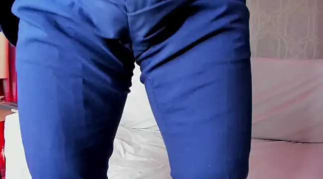 Snapshot of Lucii_fer_ chatting on February 2025 11:43:02 AM Lucii fer online show from February 2025 11:43:02 AM