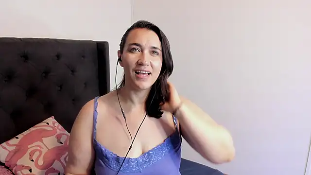 kyoakane online show from February 2025 02:59:01 AM