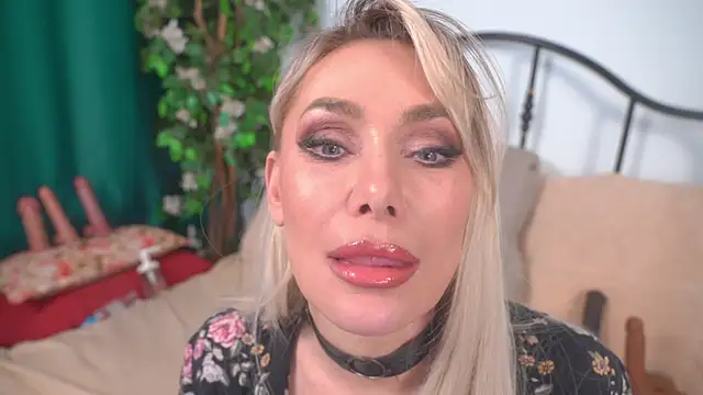 IsadoraDunkan online show from April 2026 08:09:02 PM