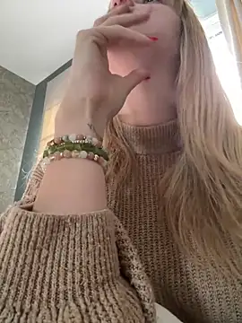 LustfulLuna  online show from January 2026 01:48:01 PM