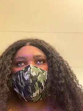 Snapshot of bonbonaumiel chatting on December 2024 03:00:02 PM bonbonaumiel online show from December 2024 03:00:02 PM