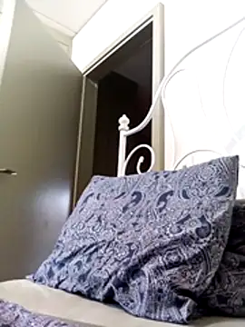 Snapshot of bonbonaumiel chatting on January 2025 08:13:02 AM bonbonaumiel online show from January 2025 08:13:02 AM