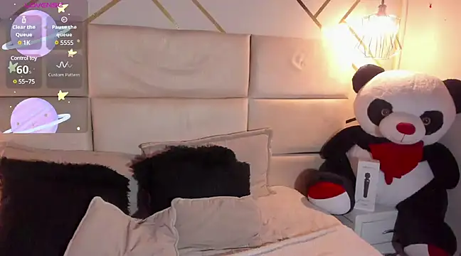 Nathaliajonees online show from February 2025 12:44:02 PM