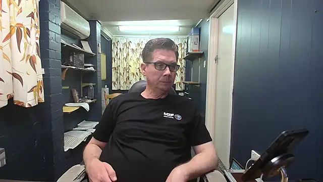 Snapshot of tilobinder chatting on February 2026 02:59:02 PM tilobinder online show from February 2026 02:59:02 PM