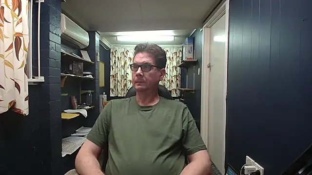 Snapshot of tilobinder chatting on February 2026 02:05:02 PM tilobinder online show from February 2026 02:05:02 PM