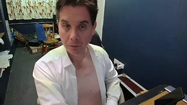 Snapshot of tilobinder chatting on March 2026 04:29:02 PM tilobinder online show from March 2026 04:29:02 PM