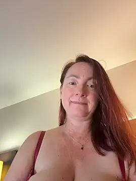 LouiseTswing online show from July 2026 07:31:01 PM